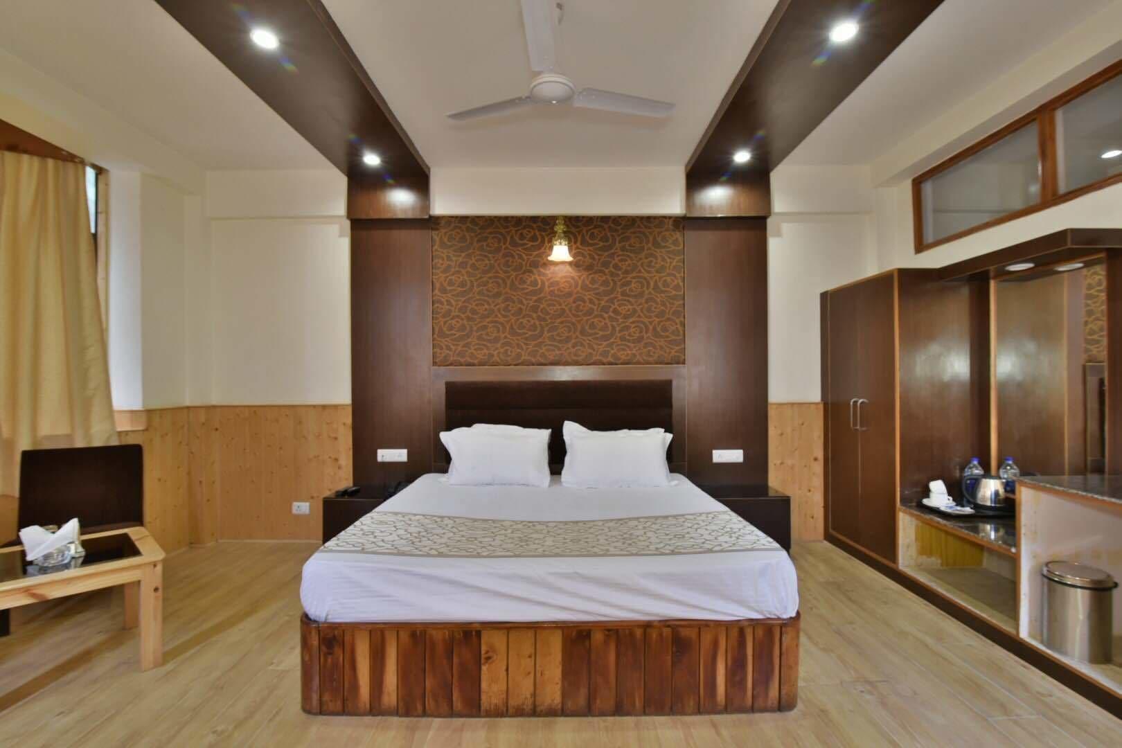Hotel Devlok Manāli Екстериор снимка