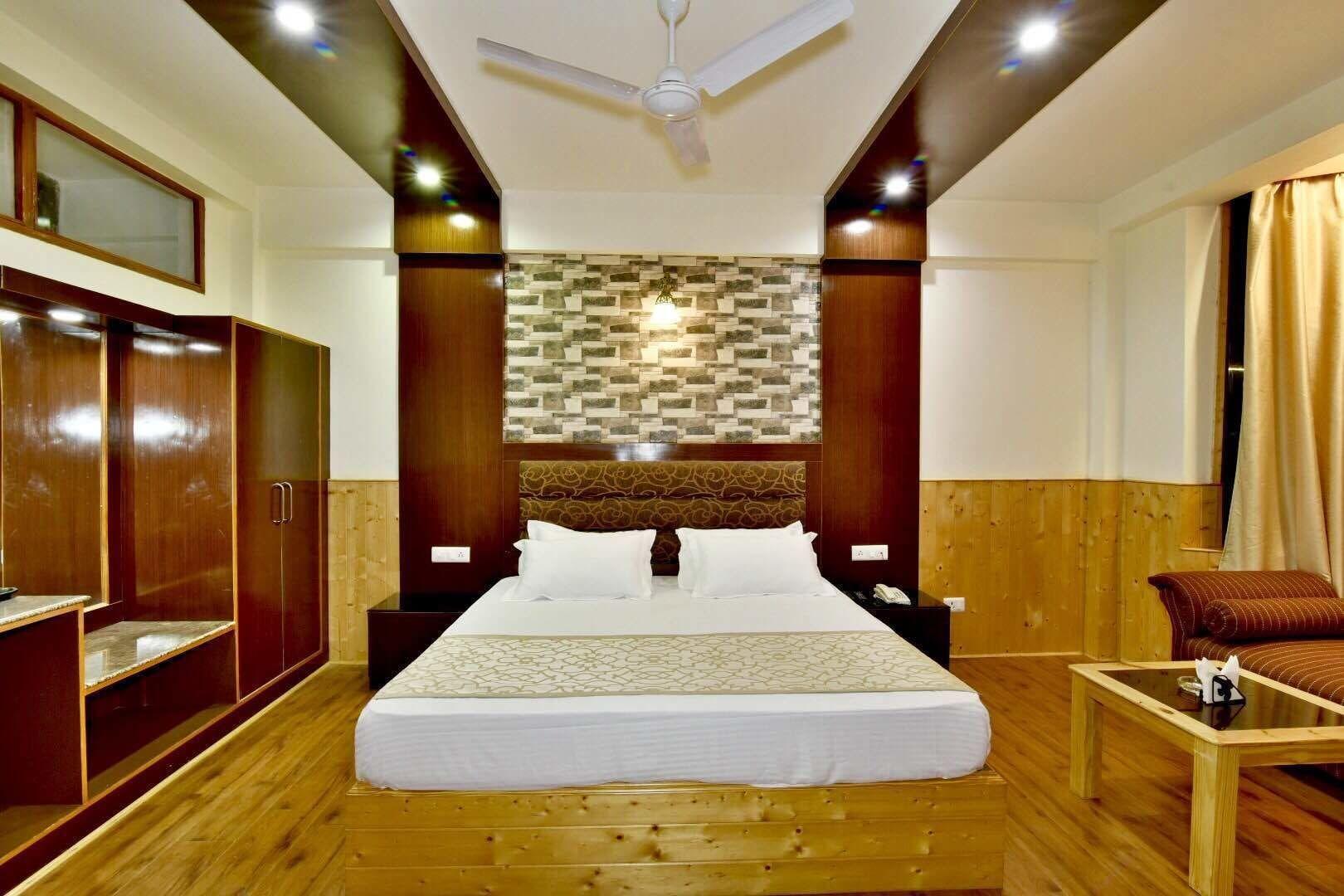 Hotel Devlok Manāli Екстериор снимка
