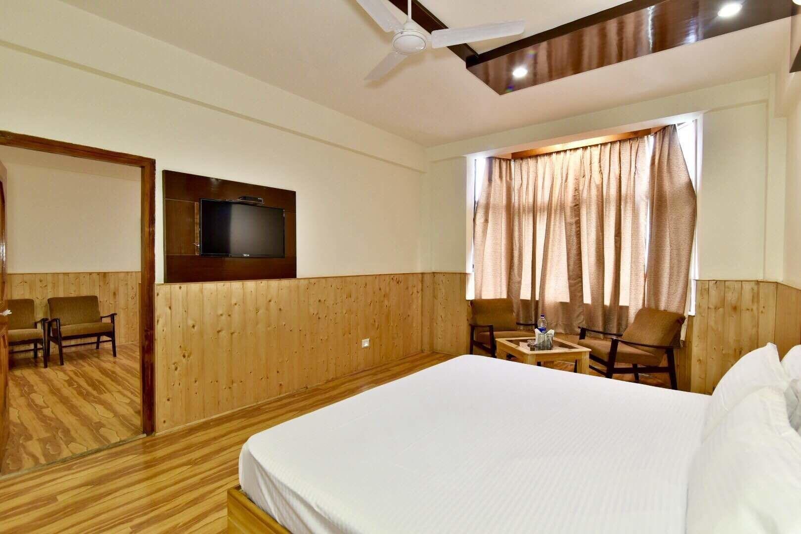 Hotel Devlok Manāli Екстериор снимка