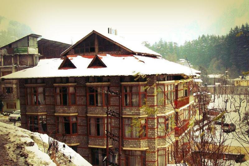 Hotel Devlok Manāli Екстериор снимка
